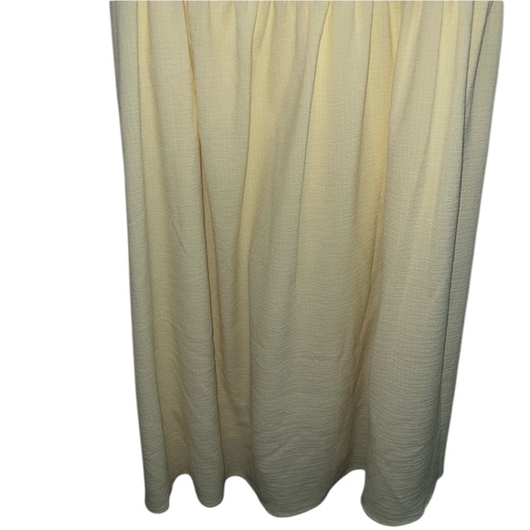 SHEIN Yellow Midi Dress Size L (8–10) – Sleeveless, Chic & Flattering - Picture 4 of 9